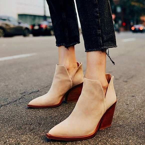 Vince Camuto Gigietta Suede Leather Block Heel Bootie - Picture 5 of 16